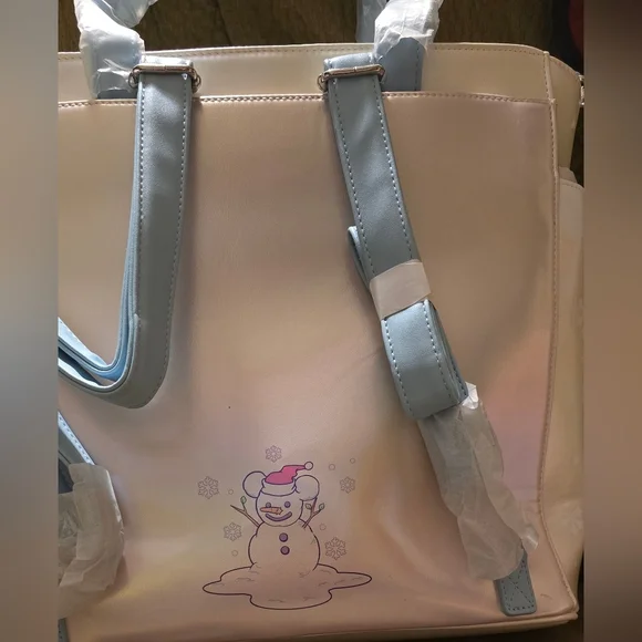 **NEW** Loungefly Disney Mickey & Friends Winter Convert BP/Shoulder/Tote Bag - Picture 6 of 9